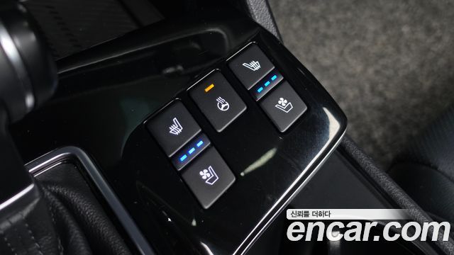 Kia Sportage (V) Diesel 2.0 2WD Prestige 2022 — фото 31