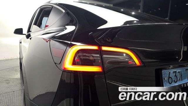 Tesla Model Y Standard Range RWD 2021 — фото 29