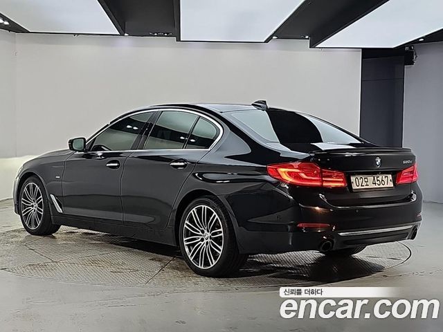 BMW 5 Series (G30) 520d Luxury Special Edition 2018 — фото 3