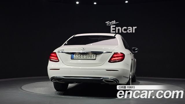 Mercedes-Benz E-Class (W213) E300 Exclusive 2019 — фото 4