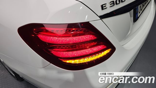 Mercedes-Benz E-Class (W213) E300 Exclusive 2019 — фото 23