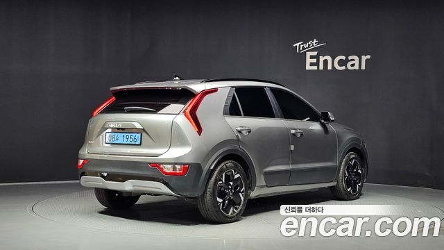 Kia Niro EV Air 2024 — фото 2