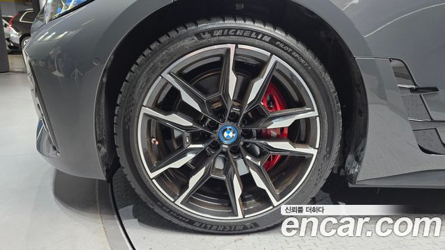 BMW i4 M50 Pro 2024 — фото 5