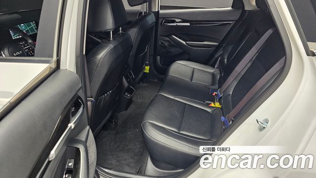Kia Seltos Gasoline 1.6 Turbo 2WD Signature 2025 — фото 12