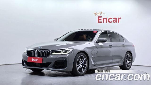 BMW 5 Series (G30) 520i M Sport 2022 — фото 1