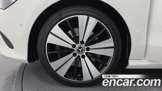 Mercedes-Benz CLA-Class (C117) CLA250 4MATIC 2018 — фото 5