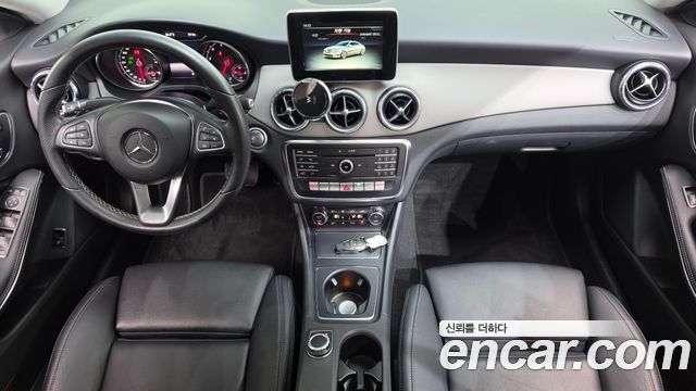 Mercedes-Benz CLA-Class (C117) CLA250 4MATIC 2018 — фото 7
