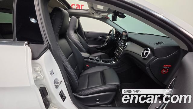 Mercedes-Benz CLA-Class (C117) CLA250 4MATIC 2018 — фото 10