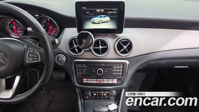 Mercedes-Benz CLA-Class (C117) CLA250 4MATIC 2018 — фото 14