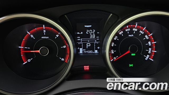 KG Mobility (SsangYong) Tivoli Air Diesel IX 2WD 2016 — фото 8