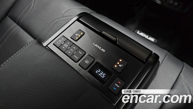 Lexus ES300h (VII) Executive 2019 — фото 19