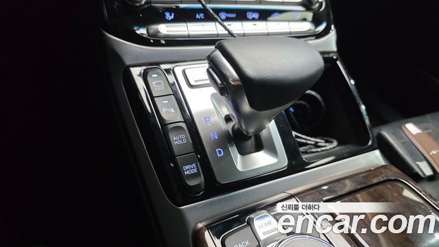 Genesis EQ900 3.8 GDI AWD Luxury 2016 — фото 9