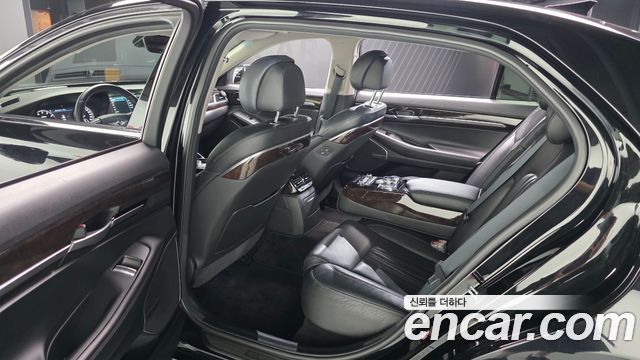 Genesis EQ900 3.8 GDI AWD Luxury 2016 — фото 12