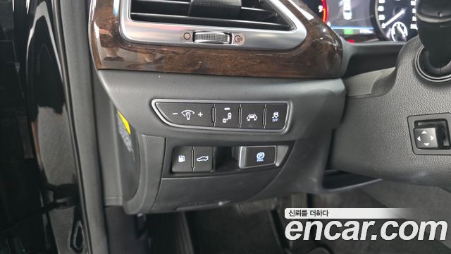 Genesis EQ900 3.8 GDI AWD Luxury 2016 — фото 17