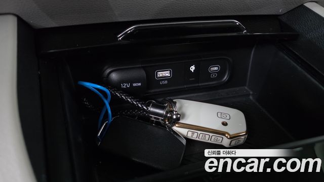 Kia Sportage Hybrid (V) Nobleless 2WD 2023 — фото 18