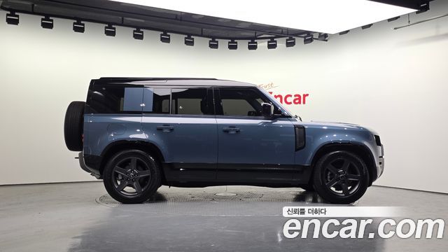 Land Rover Defender (L663) 110 P300 X-Dynamic SE 2025 — фото 5