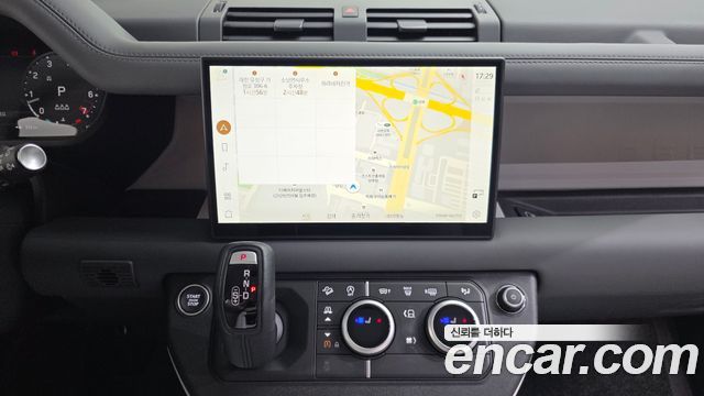Land Rover Defender (L663) 110 P300 X-Dynamic SE 2025 — фото 14