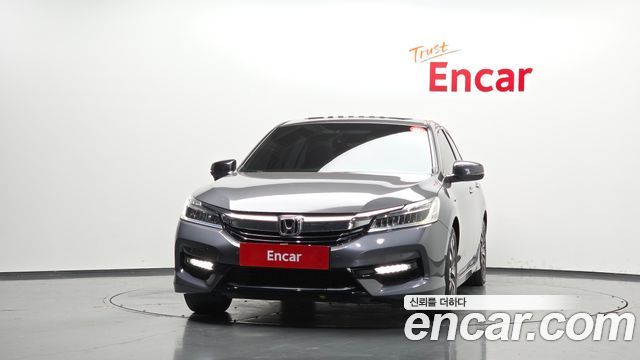 Honda Accord 2.0 Hybrid 9th 2017 — фото 3