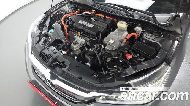 Honda Accord 2.0 Hybrid 9th 2017 — фото 6
