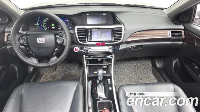Honda Accord 2.0 Hybrid 9th 2017 — фото 7