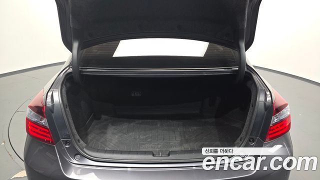 Honda Accord 2.0 Hybrid 9th 2017 — фото 20