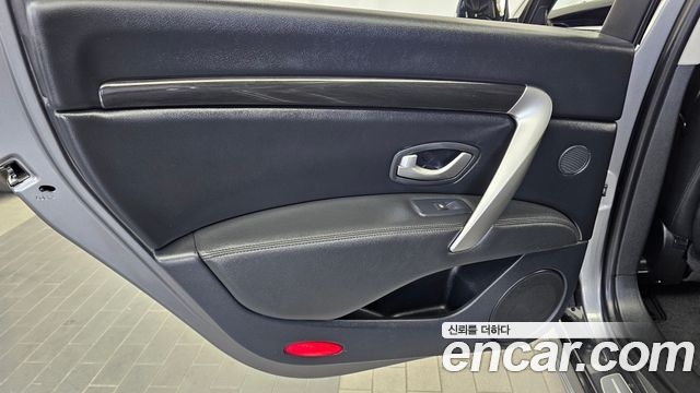 Renault Korea SM7 Nova LPLI 2.0 LPe Disabled 2017 — фото 25