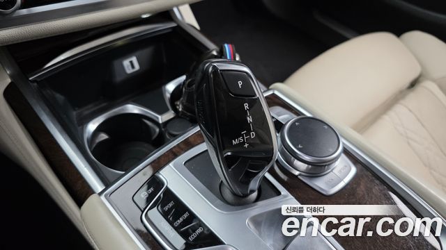 BMW 7 Series (G11) 730Ld xDrive 2016 — фото 9