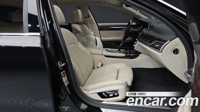 BMW 7 Series (G11) 730Ld xDrive 2016 — фото 11