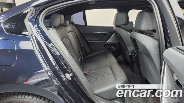 BMW 5 Series (G60) 530e M Sport 2025 — фото 12