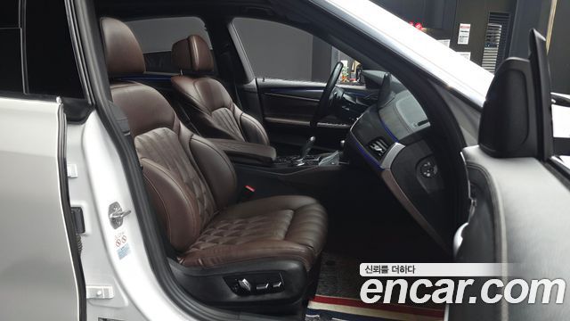 BMW 6 Series GT (G32) 620d xDrive M Sport 2023 — фото 11