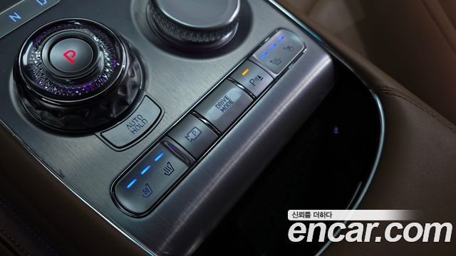 Genesis G90 (RS4) Gasoline 3.5 Turbo AWD 2022 — фото 18
