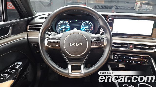 Kia K5 (III) 2.0 Noblesse 2022 — фото 13