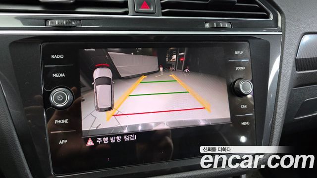 Volkswagen Tiguan (II) 2.0 TDI Premium 2018 — фото 15