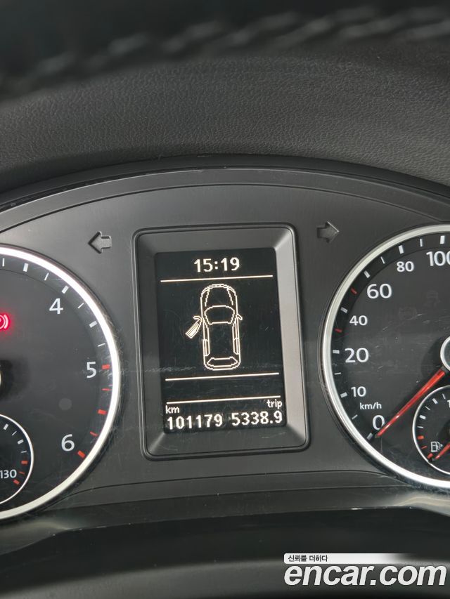 Volkswagen Tiguan 2.0 TDI Comfort 5N 2014 — фото 8