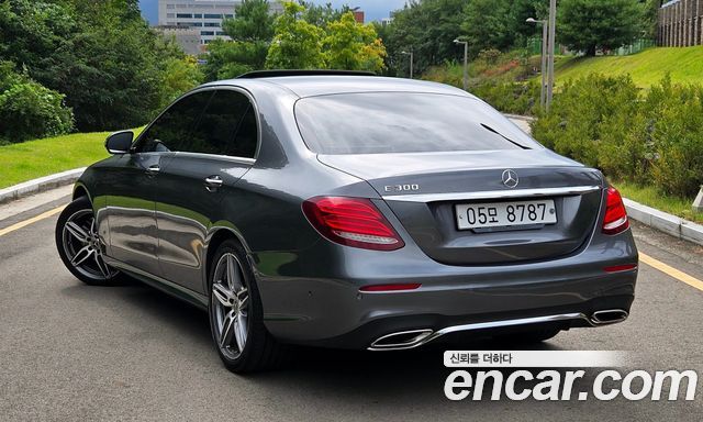 Mercedes-Benz E-Class (W213) E300 AMG Line 2019 — фото 6