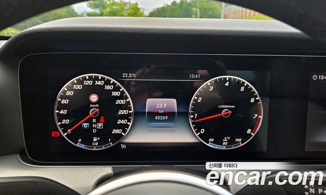 Mercedes-Benz E-Class (W213) E300 AMG Line 2019 — фото 9