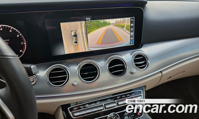 Mercedes-Benz E-Class (W213) E300 AMG Line 2019 — фото 17