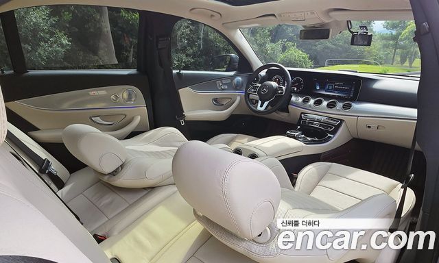Mercedes-Benz E-Class (W213) E300 AMG Line 2019 — фото 19
