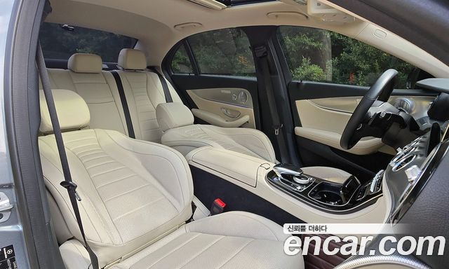 Mercedes-Benz E-Class (W213) E300 AMG Line 2019 — фото 21