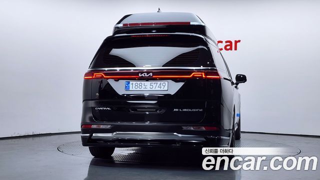 Kia Carnival (IV) Gasoline 9-seater Limousine(Special vehicle) 2023 — фото 4