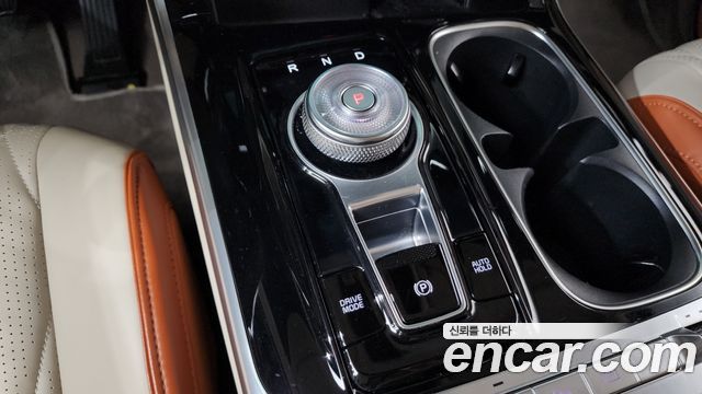 Kia Carnival (IV) Gasoline 9-seater Limousine(Special vehicle) 2023 — фото 9