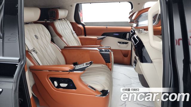 Kia Carnival (IV) Gasoline 9-seater Limousine(Special vehicle) 2023 — фото 11