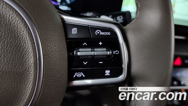 Kia Carnival (IV) Gasoline 9-seater Limousine(Special vehicle) 2023 — фото 16