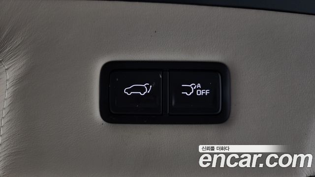 Kia Carnival (IV) Gasoline 9-seater Limousine(Special vehicle) 2023 — фото 17