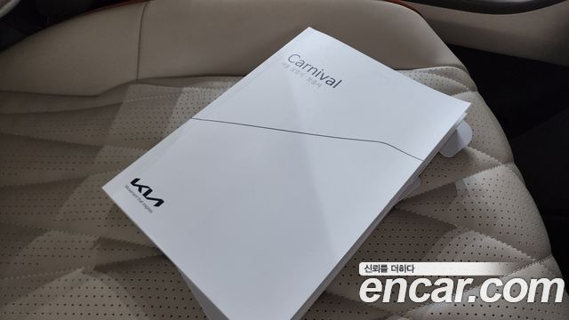 Kia Carnival (IV) Gasoline 9-seater Limousine(Special vehicle) 2023 — фото 28