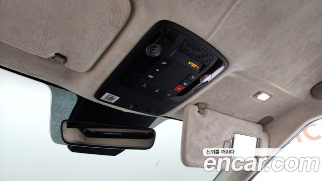 Kia Carnival (IV) Gasoline 9-seater Limousine(Special vehicle) 2023 — фото 29