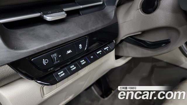 Kia Carnival (IV) Gasoline 9-seater Limousine(Special vehicle) 2023 — фото 30