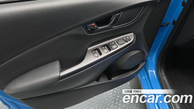 Hyundai Kona Gasoline 1.6 Turbo 4WD N Line Inspiration 2021 — фото 24
