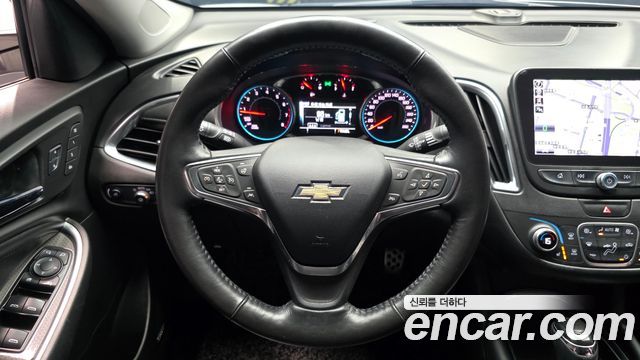 Chevrolet Malibu 1.5 Turbo LT Deluxe 2017 — фото 13