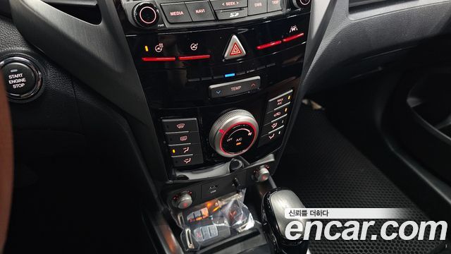KG Mobility (SsangYong) Tivoli Armor Gear Edition 2WD 2018 — фото 17